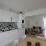 Bougainvillea House Feriehus